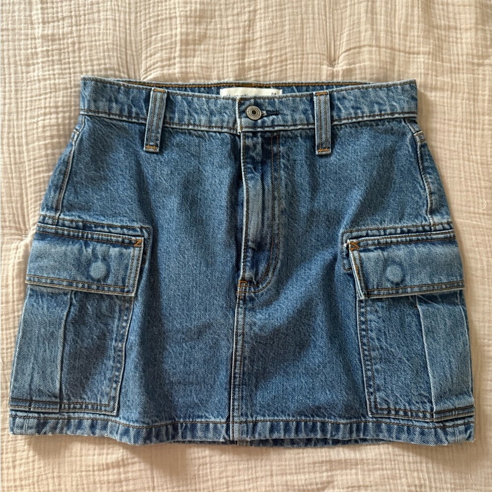 Abercrombie & Fitch Blue Denim Cargo Mini Skirt Size 00